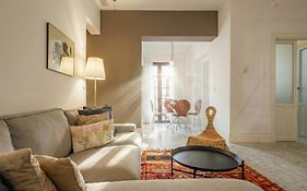 Gorgeous 2-Bed Apt In Seville Center